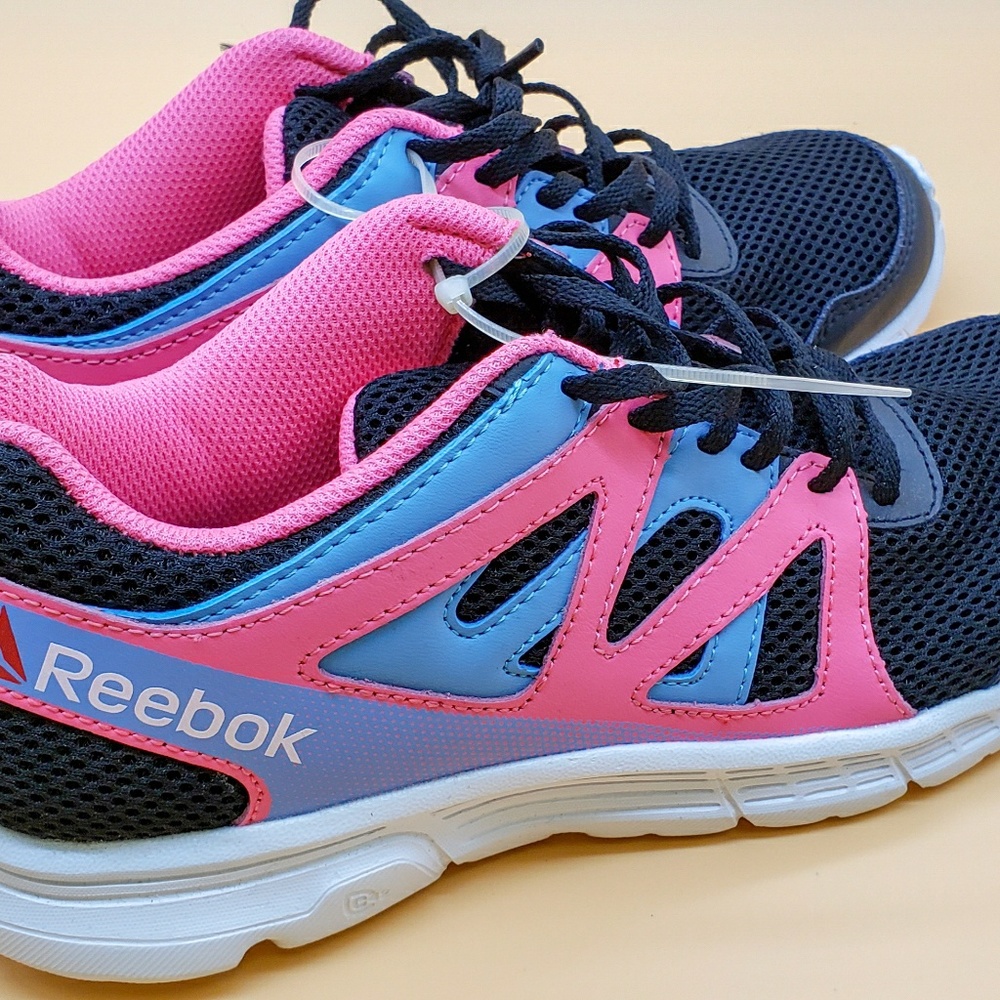 Women Reebox shoes size 7